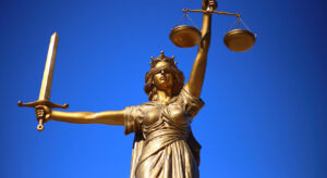 The Benefits of using a Solicitor when Buying and Selling a Business
